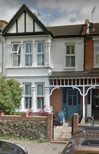 14 oakleigh park drive leigh on sea